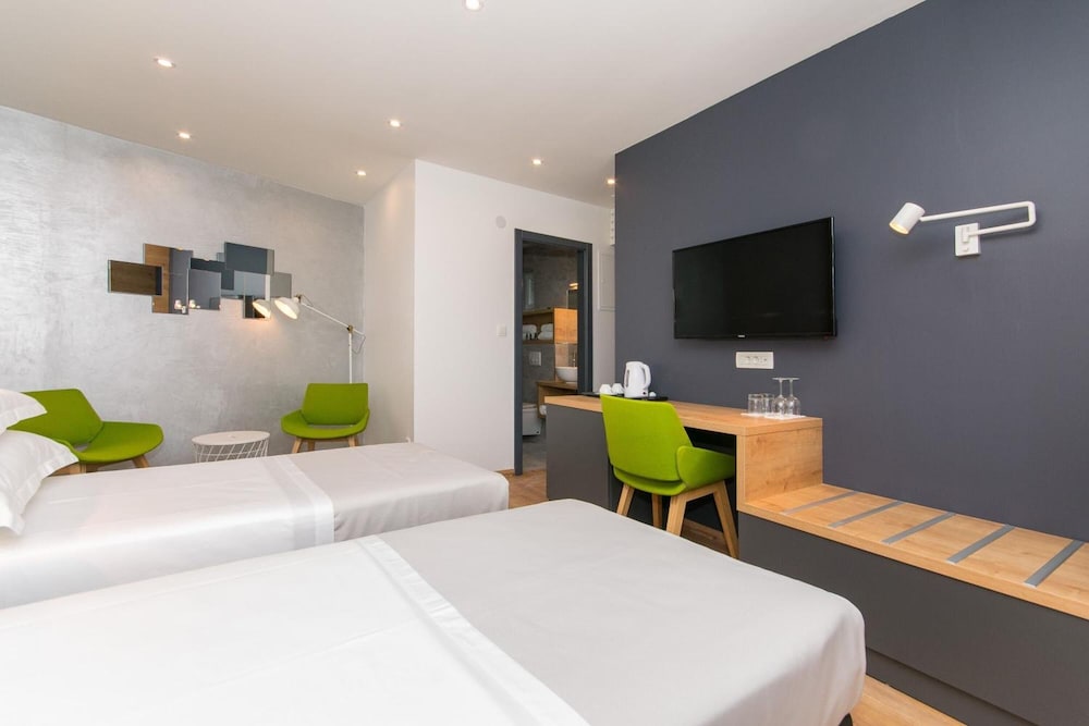 Ora Luxury Rooms 16/44