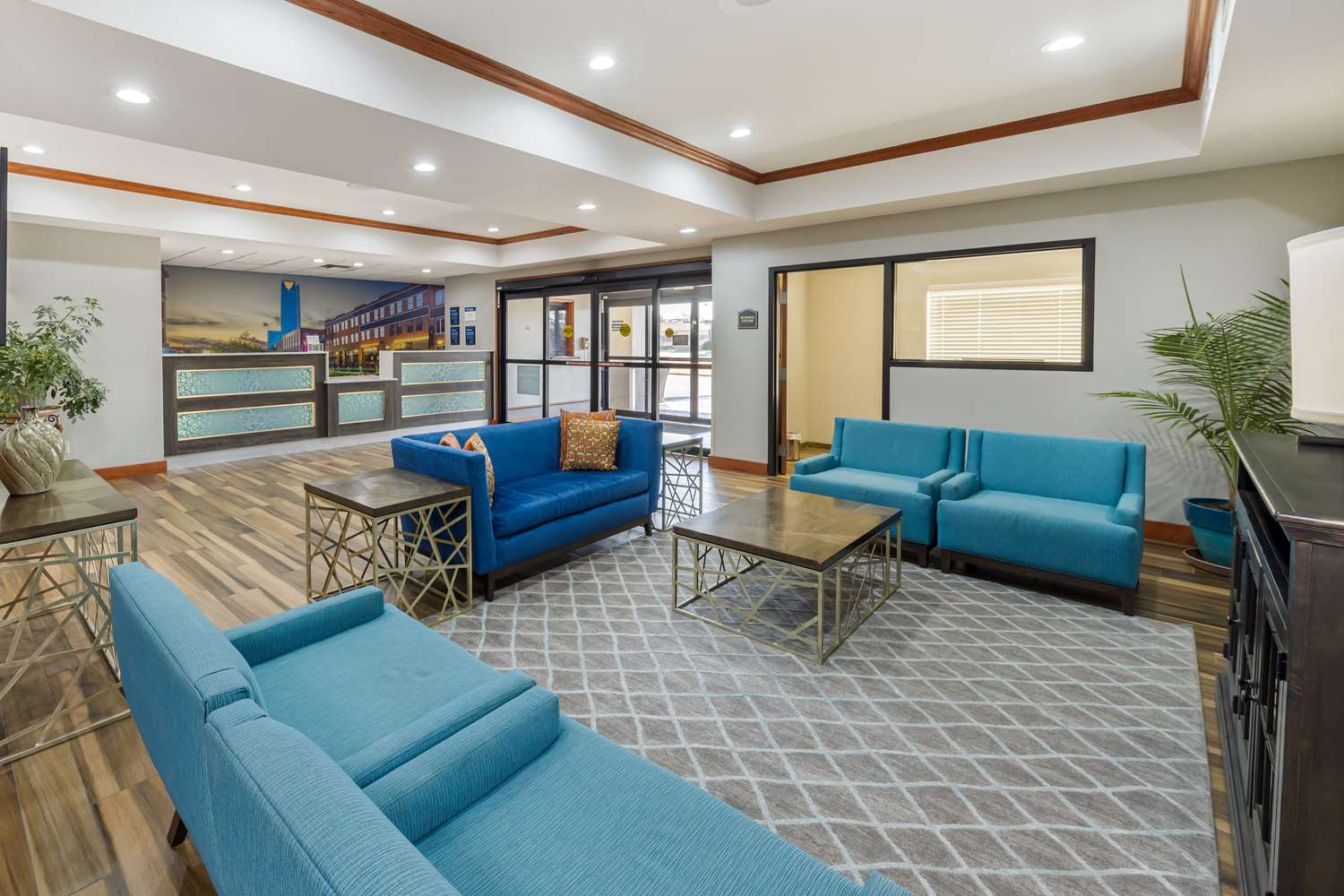 Best Western Plus Midwest City Inn & Suites 20/27