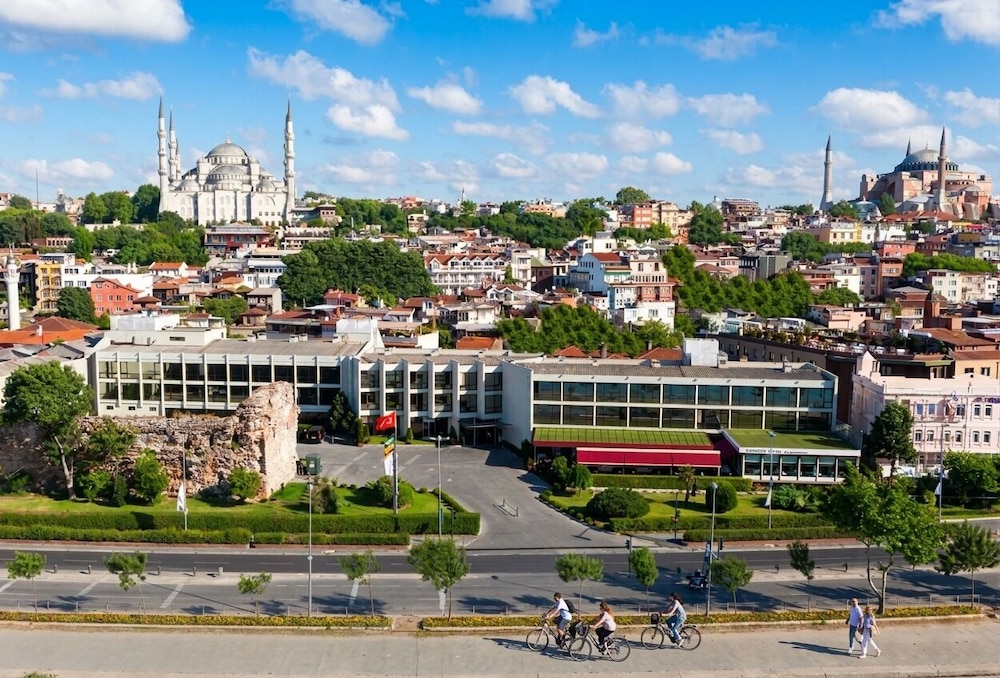 Kalyon Hotel 6/70
