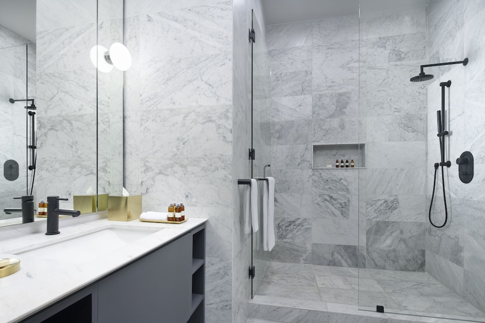 Luxury, Apartment, 1 King and 2 Queen Beds, XOMA LUXURY PLUS BY VIADORA 4/5