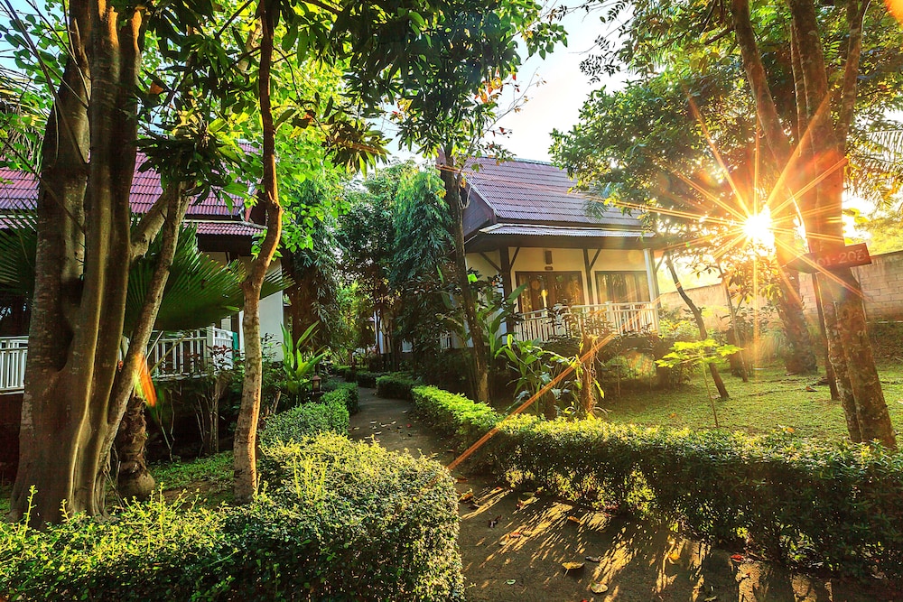 Lanta Klong Nin Beach Resort 63/70