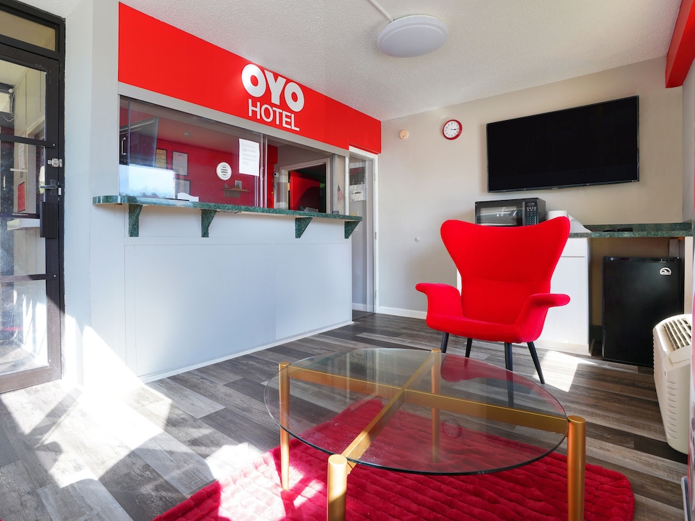 Lobby at Oyo Hotel Decatur I 285 The Perimeter, DECATUR - GA