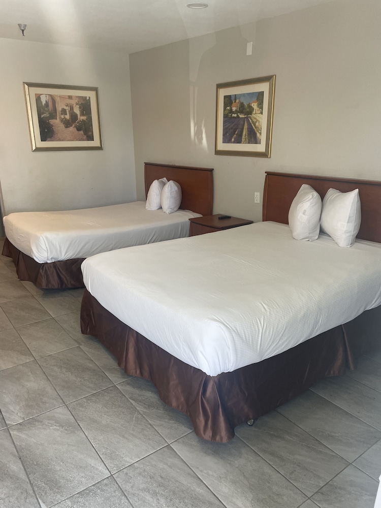 Days Inn By Wyndham Bakersfield Ca 19/55