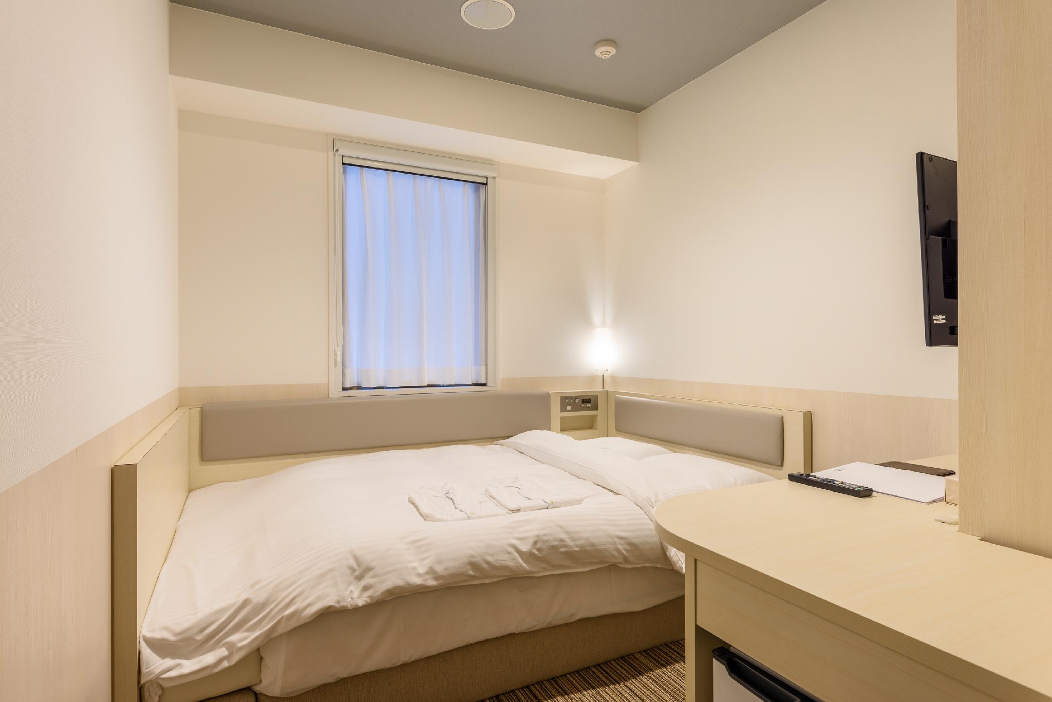 Semi Room, Standard, Single, Double Bed
