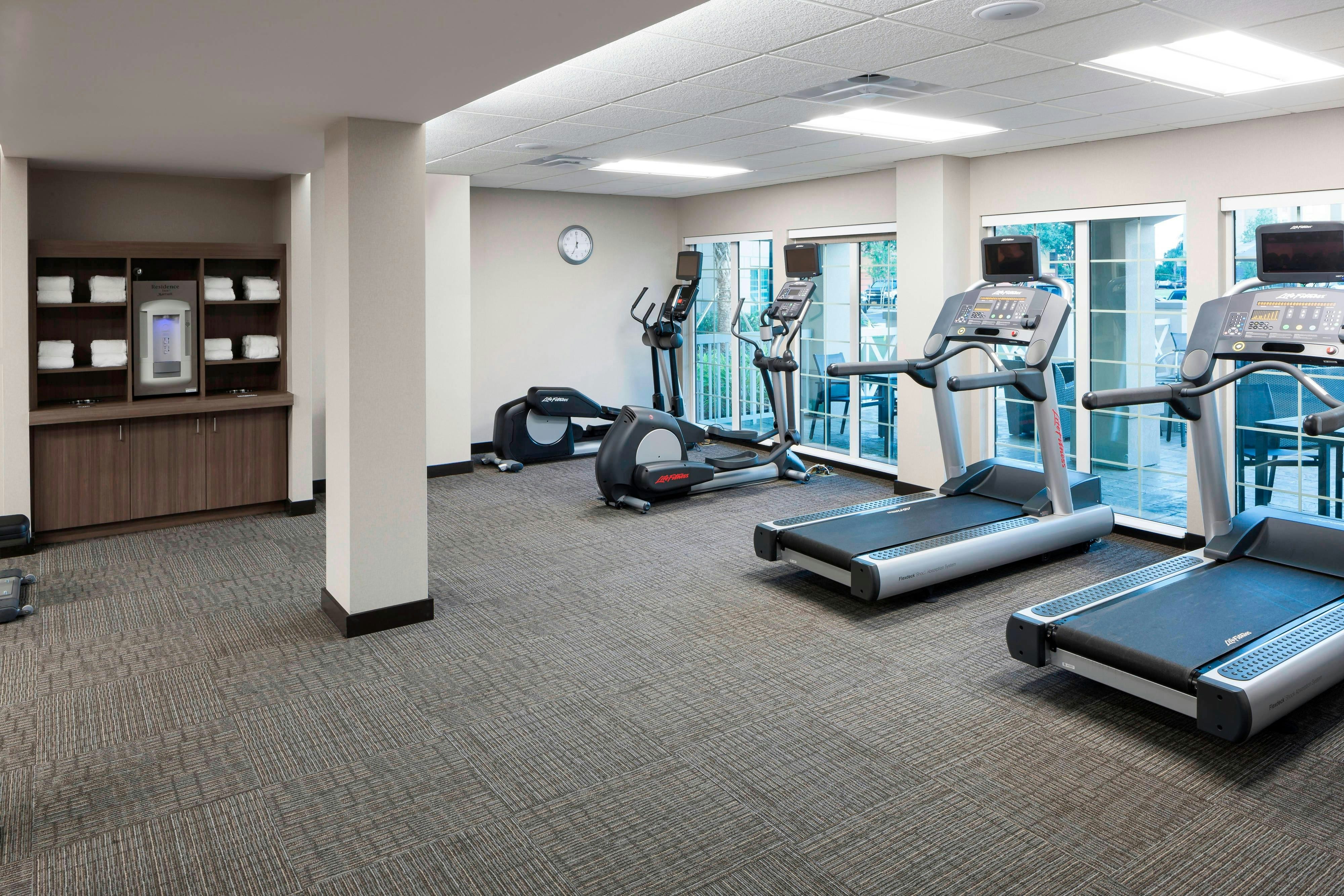 Residence Inn Near Universal Orlando 21/48