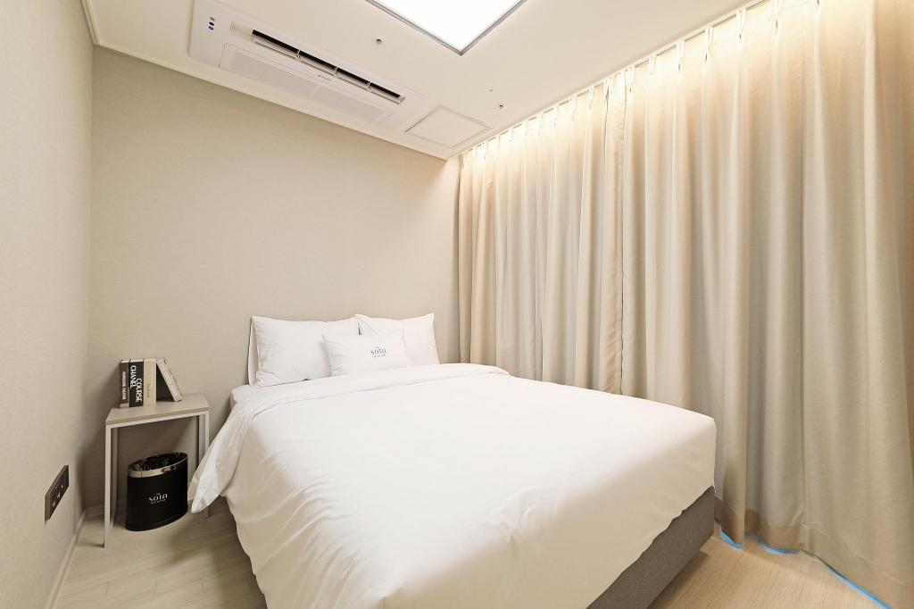 غرفة كلوب بسرير كوين مع أريكة، Sota Suite Pyeongtaek Godeok 2/8