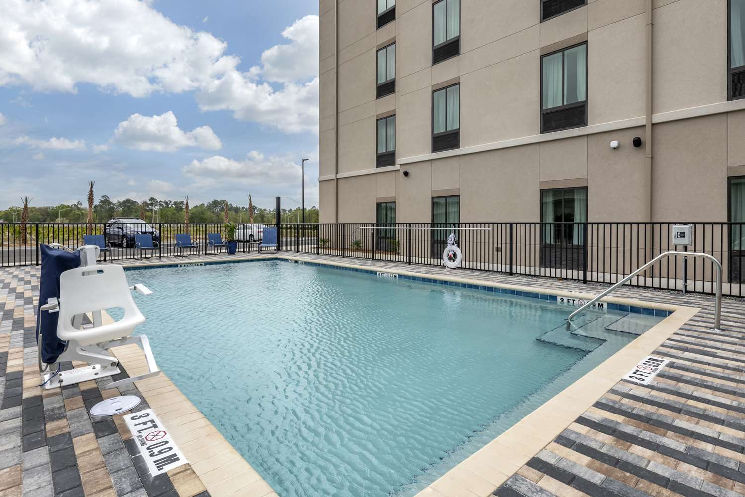 Comfort Inn & Suites Jacksonville - Orange Park Near Naval Air Station 15/15