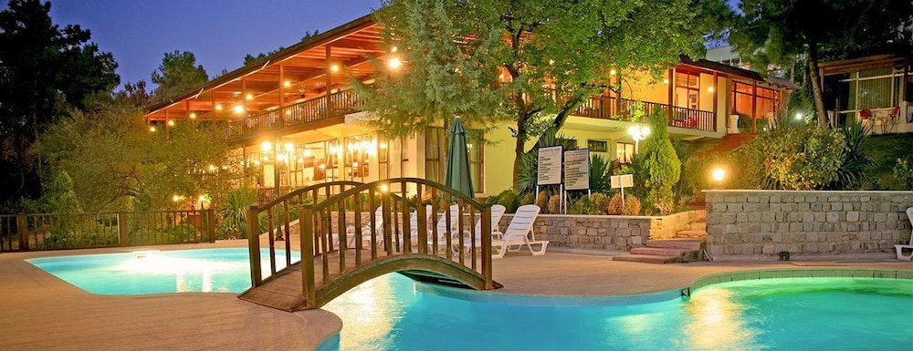 TROIA TUSAN HOTEL 3/67