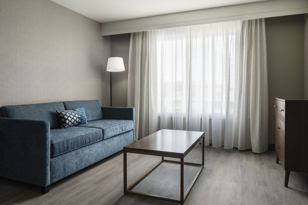 Four Points By Sheraton Hotel Suites San Francisco Airport 23/33