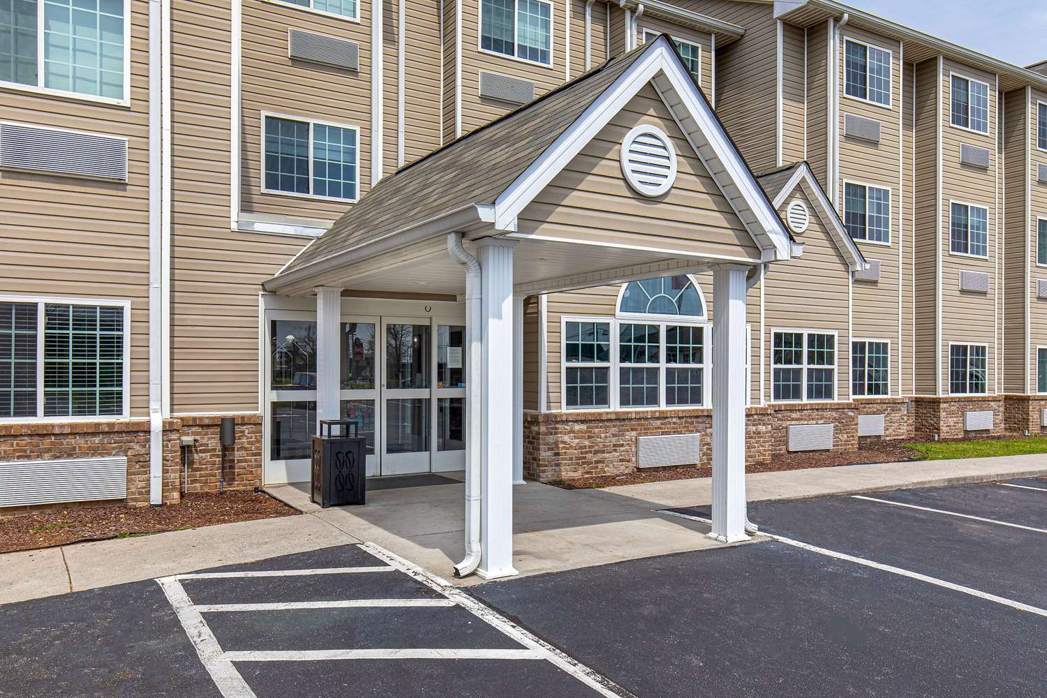 Microtel Inn & Suites by Wyndham Manchester 24/30