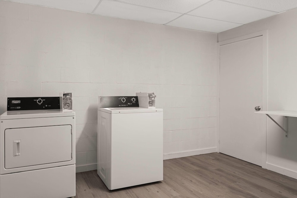 Ramada by Wyndham Laval 11/60