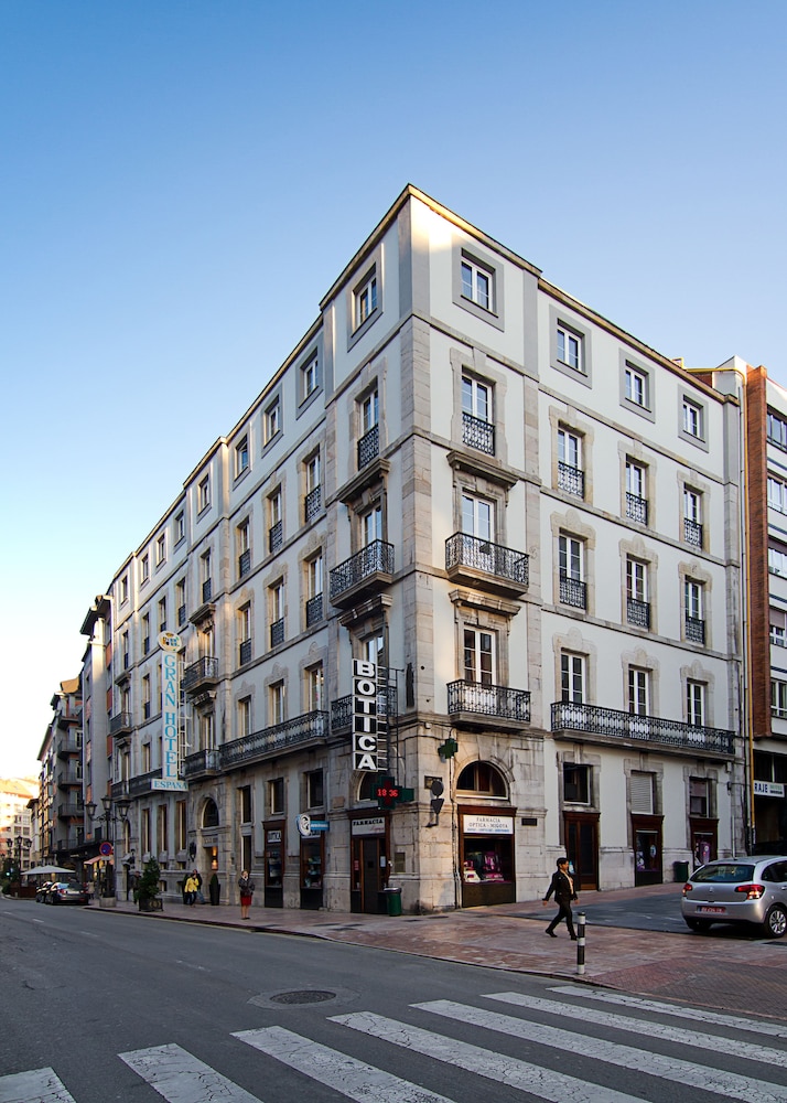 Gran Hotel Espana 5/29
