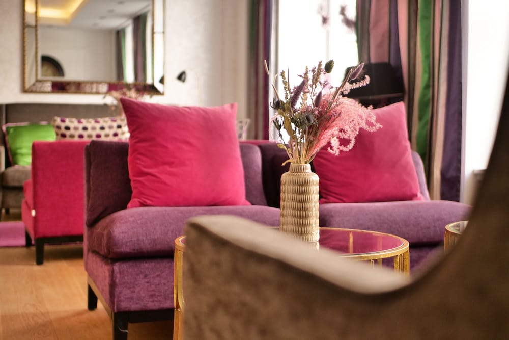 Hotel Mayfair 41/67