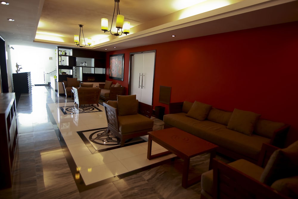 WYNDHAM MERIDA 37/58