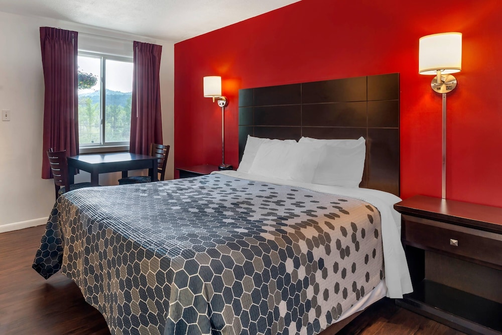 Econo Lodge Lee - Great Barrington 38/65