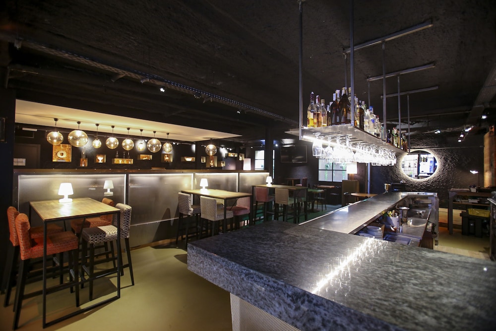 GATELL HOTEL 16/25