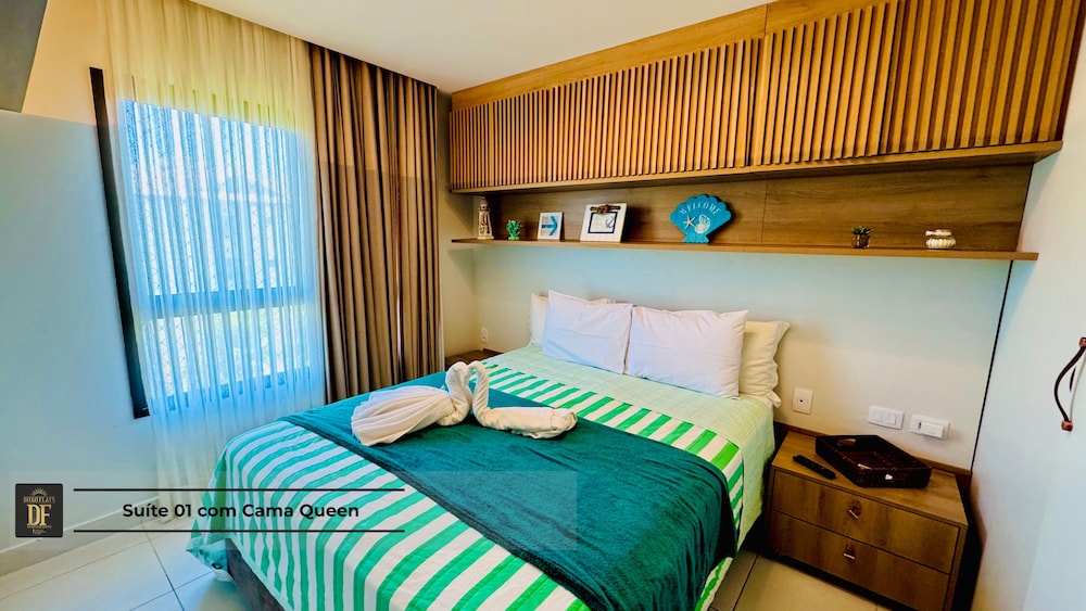 Premier, Apartment, 1 Double and 2 Queen Beds, Sofa