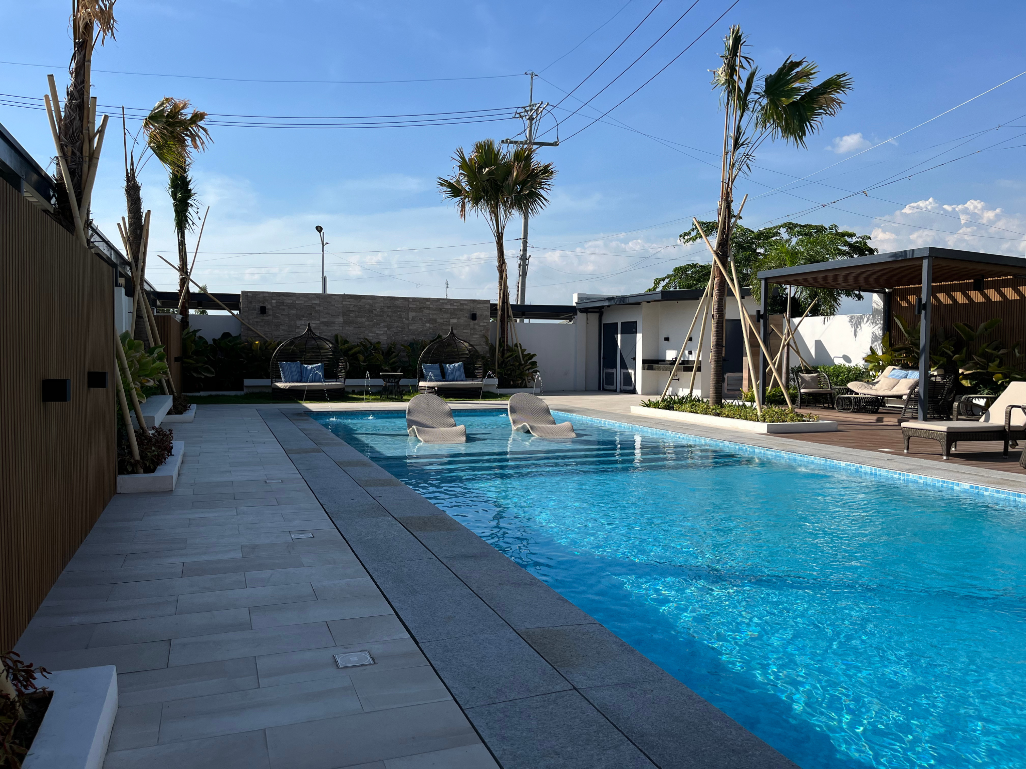 Acro Residences 24/25