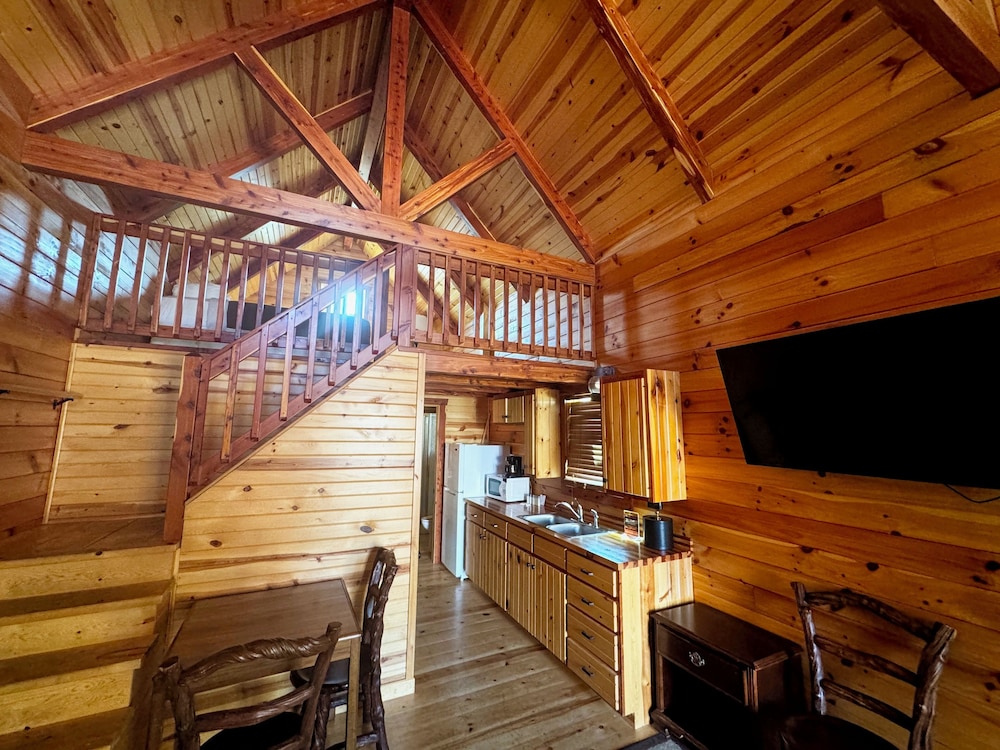 Cabins of Mackinaw 27/53