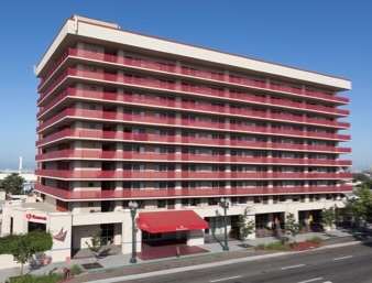 Ramada by Wyndham San Diego National City 32/33