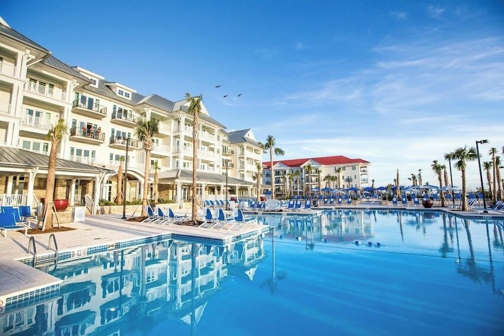 The Beach Club At Charleston Harbor Resort And Marina 42/48