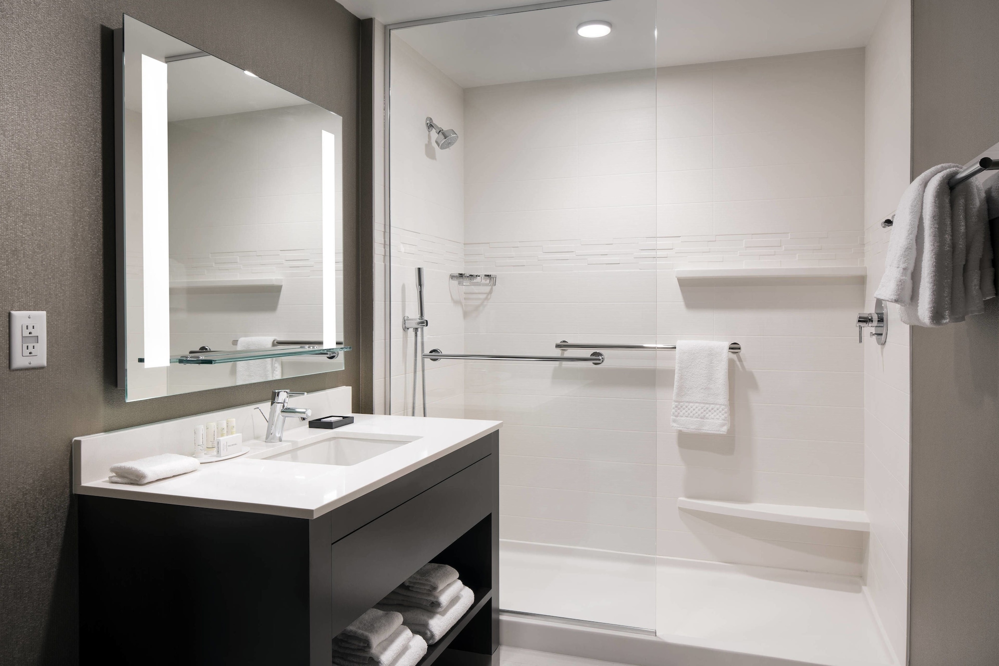 جناح استوديو بسرير كينج بإطلالة على المدينة، RESIDENCE INN SEATTLE DOWNTOWN/CONVENTION CENTER 5/8
