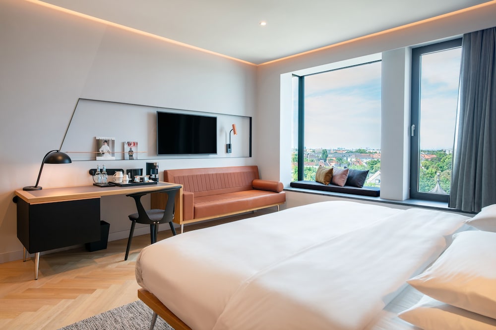 Andaz Munich Schwabinger Tor 13/76