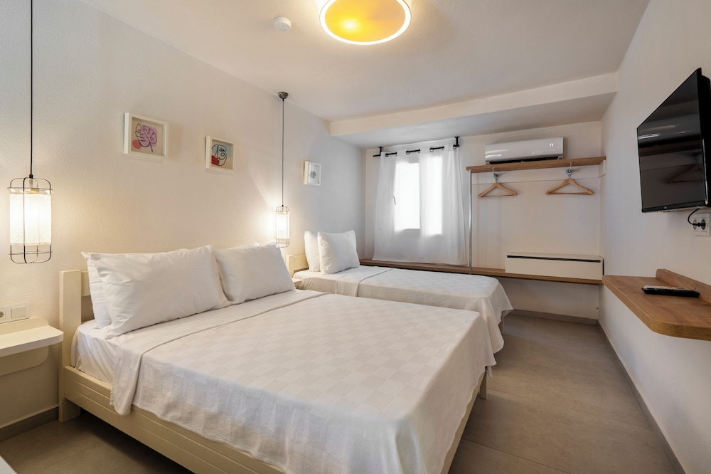 Daphnis Hotel 15/46