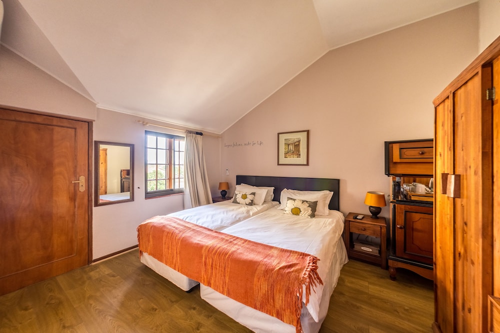 Winelands Villa Guesthouse 7/31