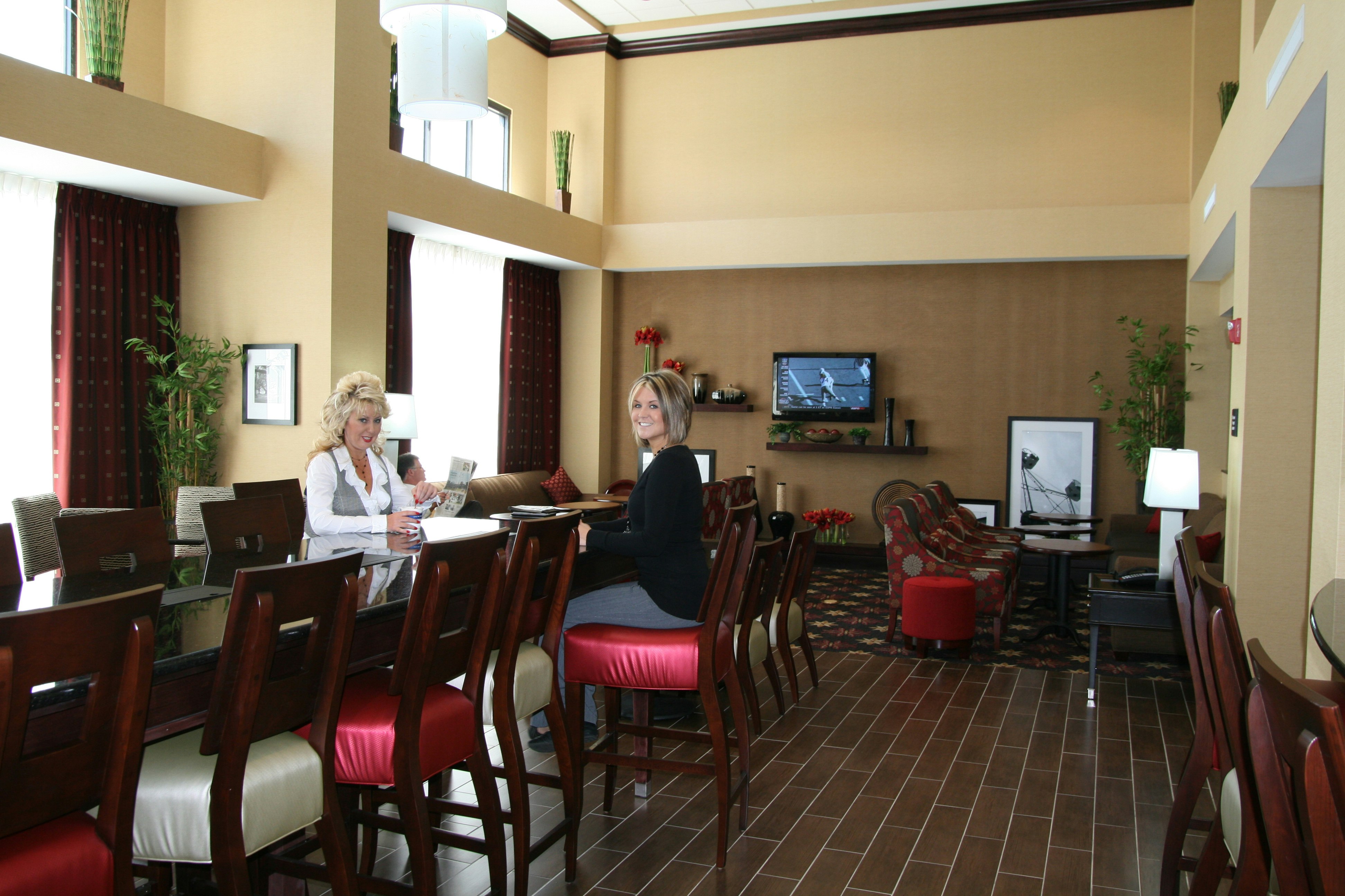 Hampton Inn & Suites Millington 46/59
