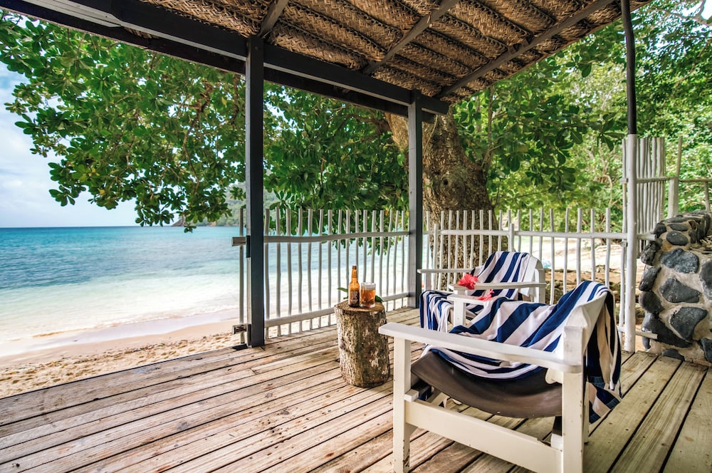 Matangi Private Island 18/50