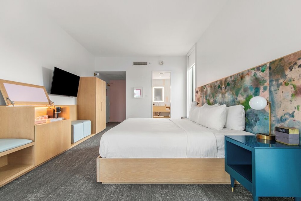 The Doyle Hotel 15/50