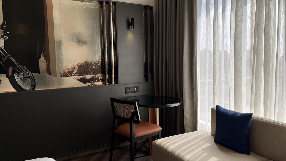 Ramada Encore by Wyndham Indore Nipania 26/44