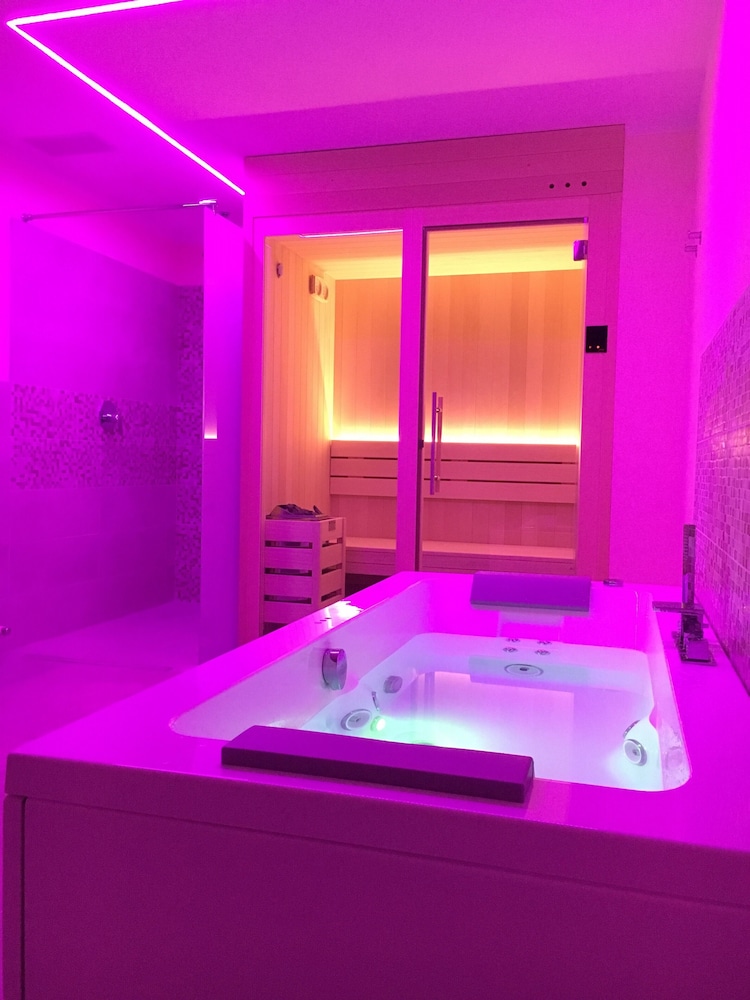 Hotel Saccardi Spa 21/48
