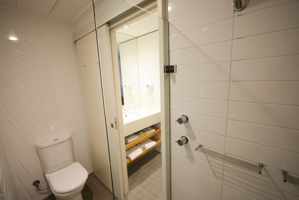 Mercure Penrith 67/69