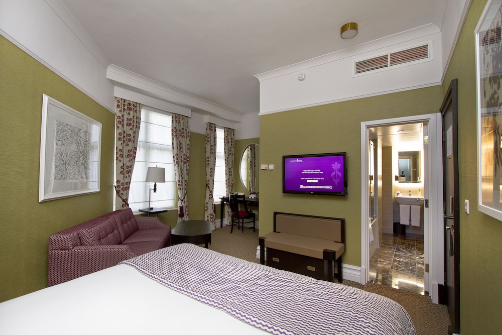 ST ERMINS HOTEL 9/41