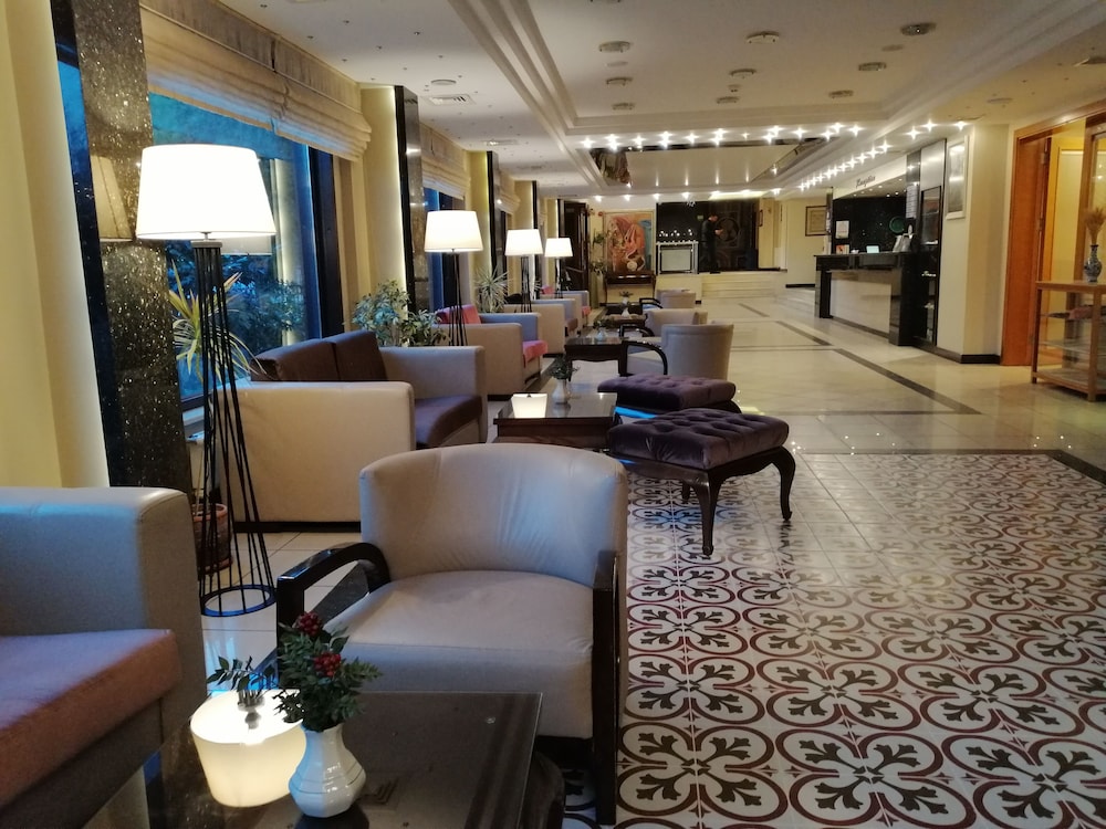 IRIS HOTEL 31/48
