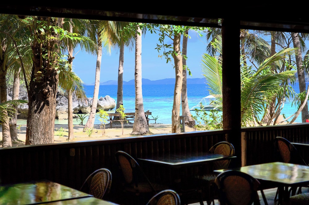 Sangat Island Dive Resort 35/50
