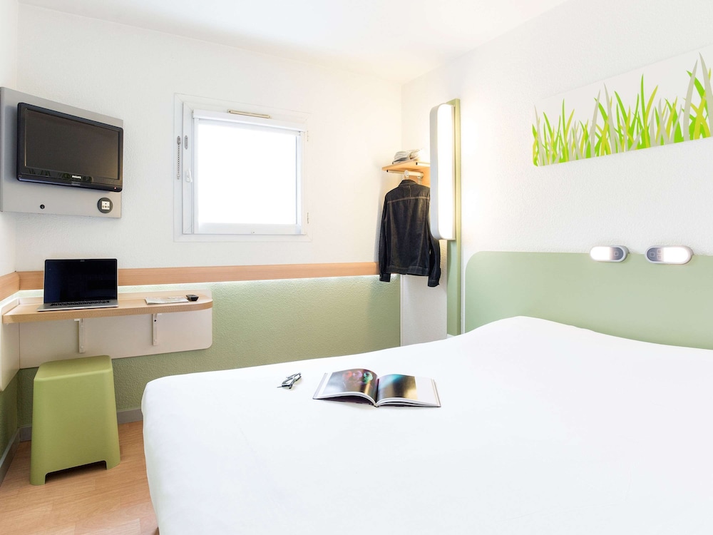 Ibis Budget Pau Est 29/71