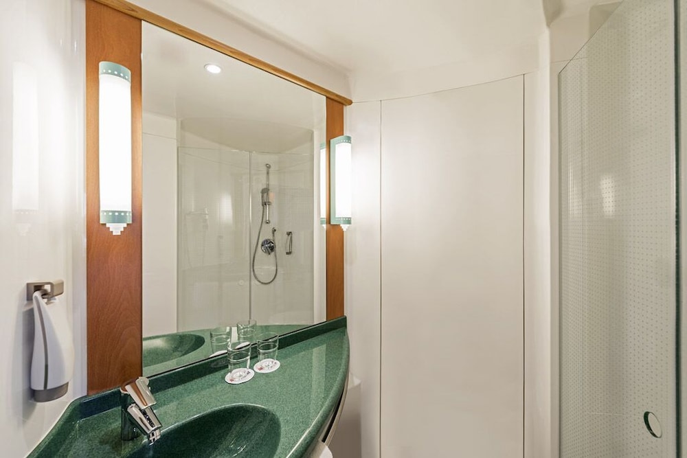 Ibis Muenchen Parkstadt Schwabing 15/70
