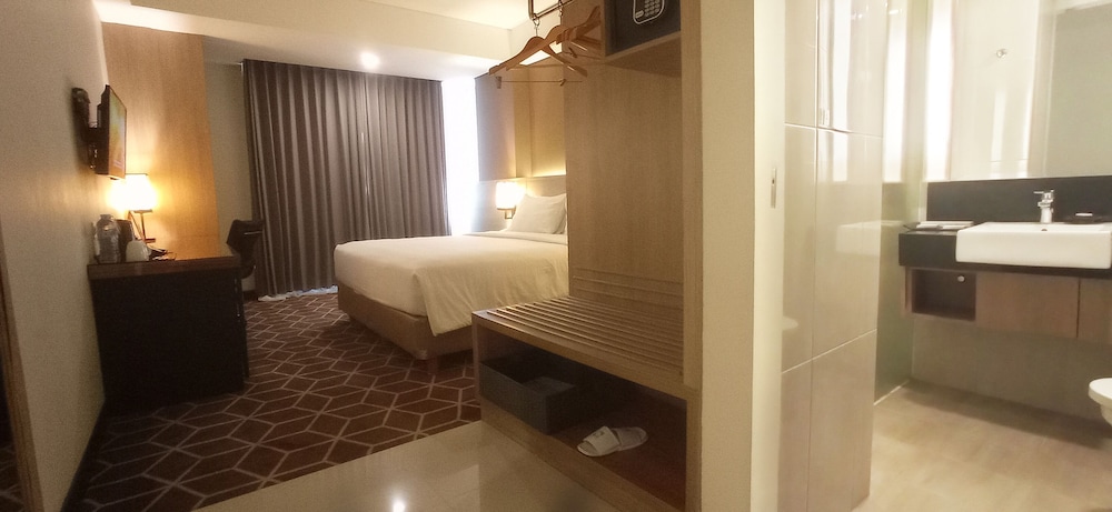 Swiss-Belinn Tunjungan Surabaya 52/54