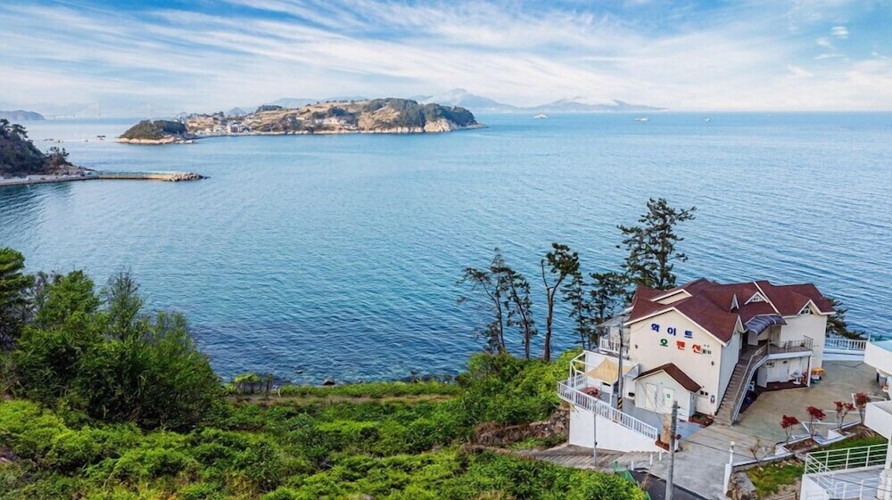 Geoje White O Pension 43/50