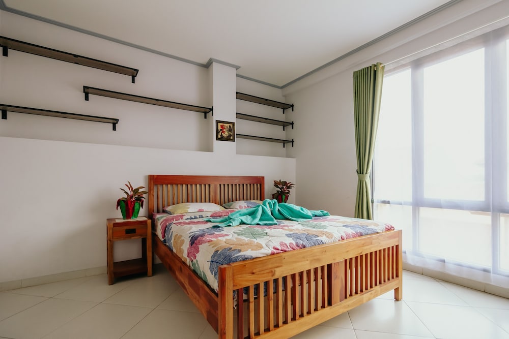 Urbanest Inn House TB Simatupang 9/72