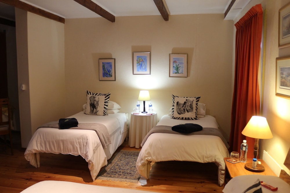 Steytlerville Villa Guest house 8/39