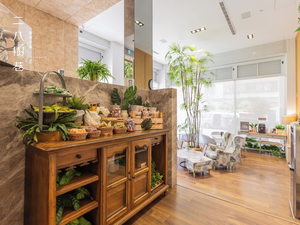 28 Shu Xiang Hotel 55/64