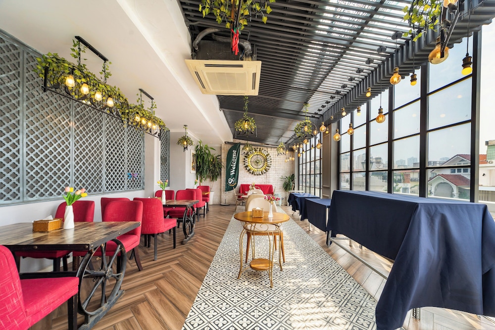 Stellar Boutique Hotel 44/50