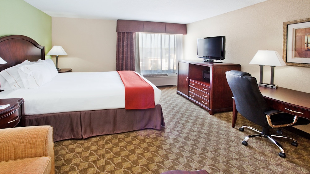Holiday Inn Express Peachtree Corners Norcross 30/78