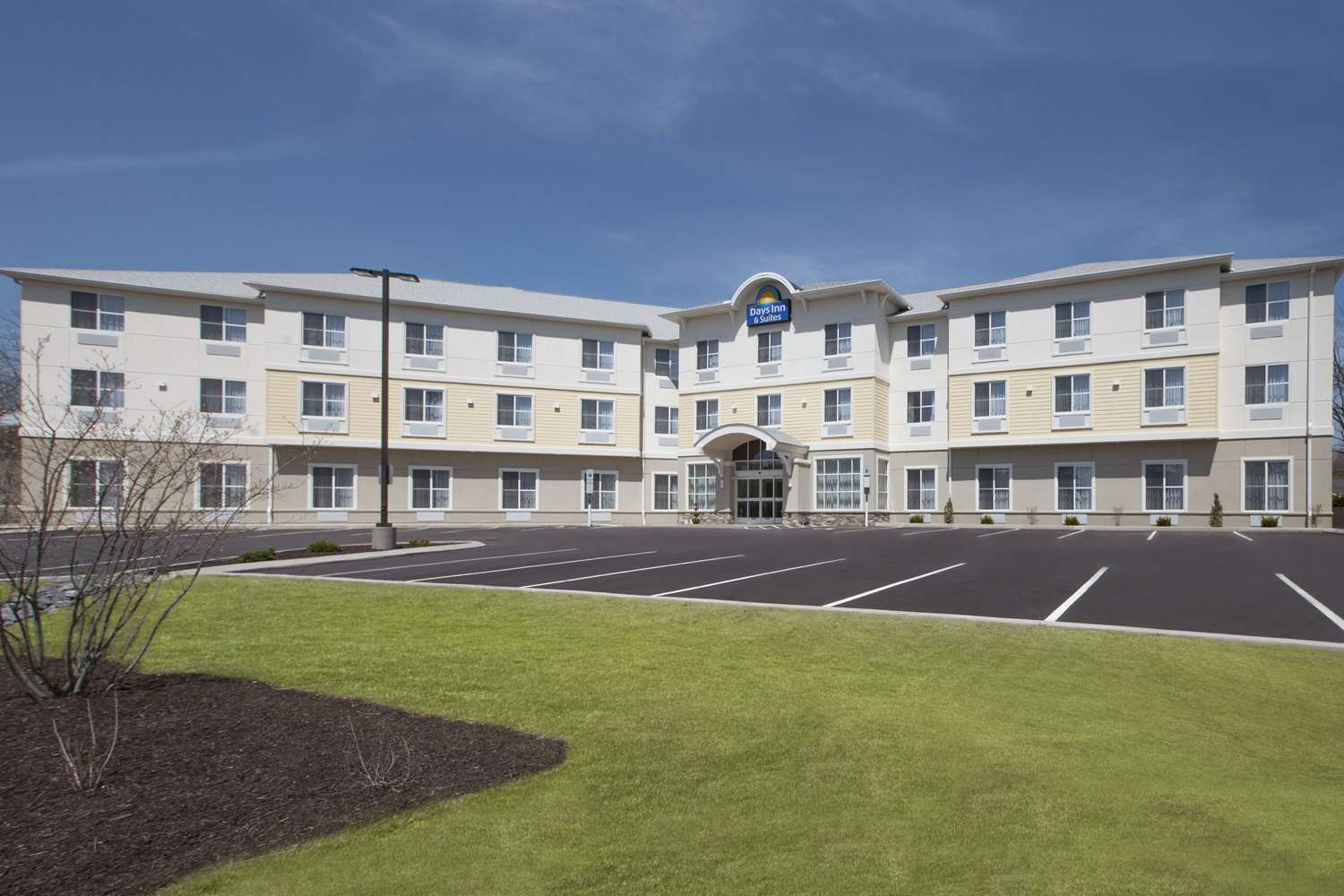Sleep Inn & Suites Altoona North 8/25
