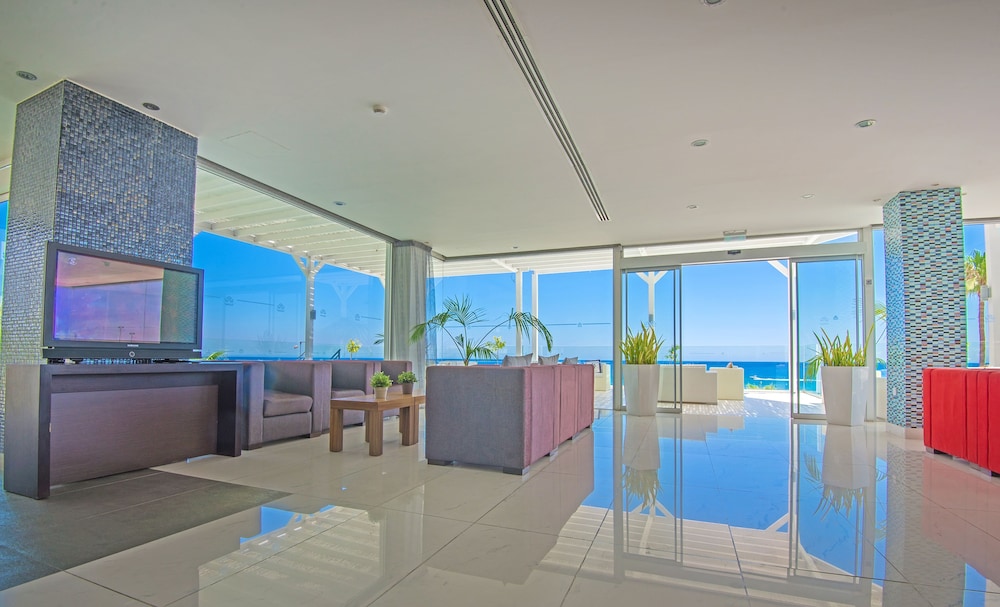 Silver Sands Beach Hotel 16/50