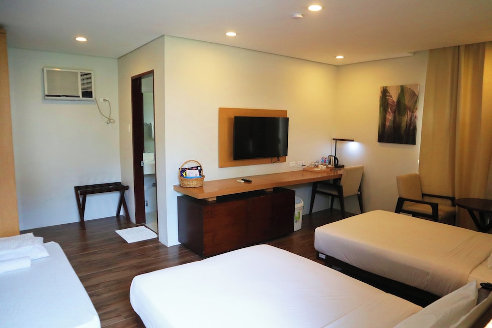 DUPLEX, DOUBLE BED